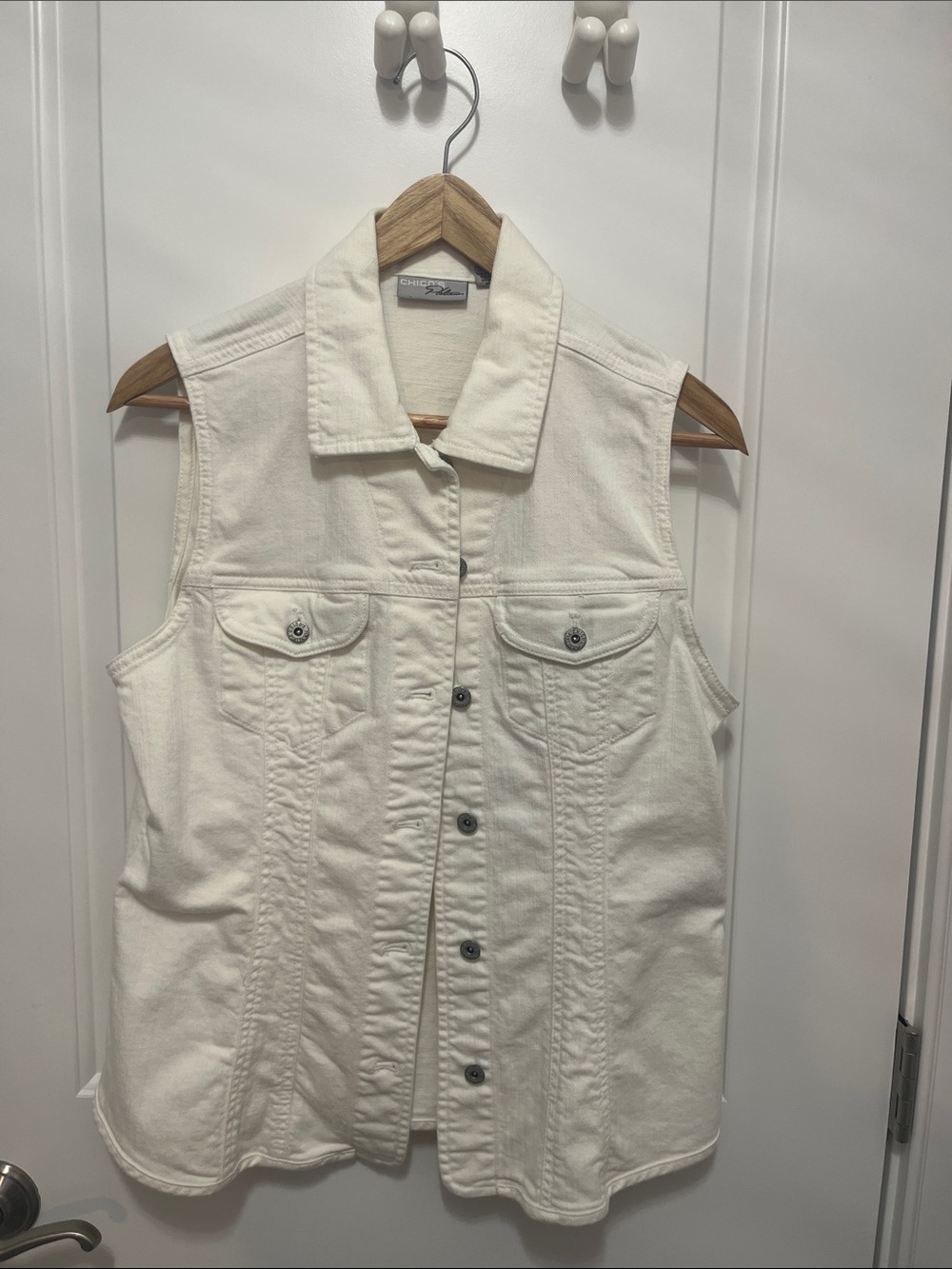 Chico's Cream Sleeveless Denim Vest with Front Pockets